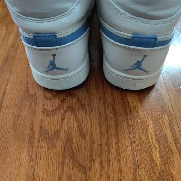 Jordan 1 Legend Blue - Picture 6 of 10